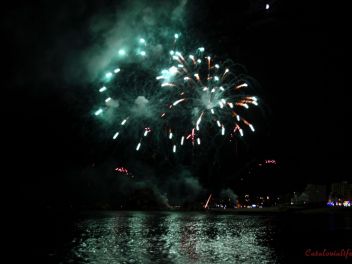 45ый Международный конкурс фейерверков в Бланесе, 2015. (45e CONCURS de FOCS de Blanes, 2015. Pirotecnia Fireworks Lieto, Italy)
